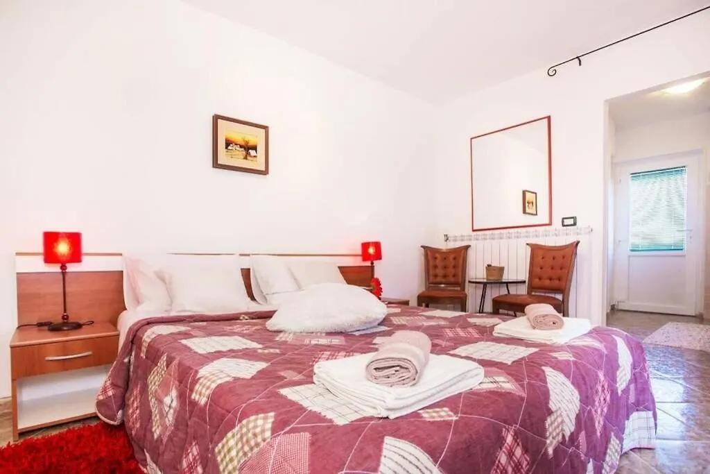 Apartment Green Oasis 2 0*, Umag